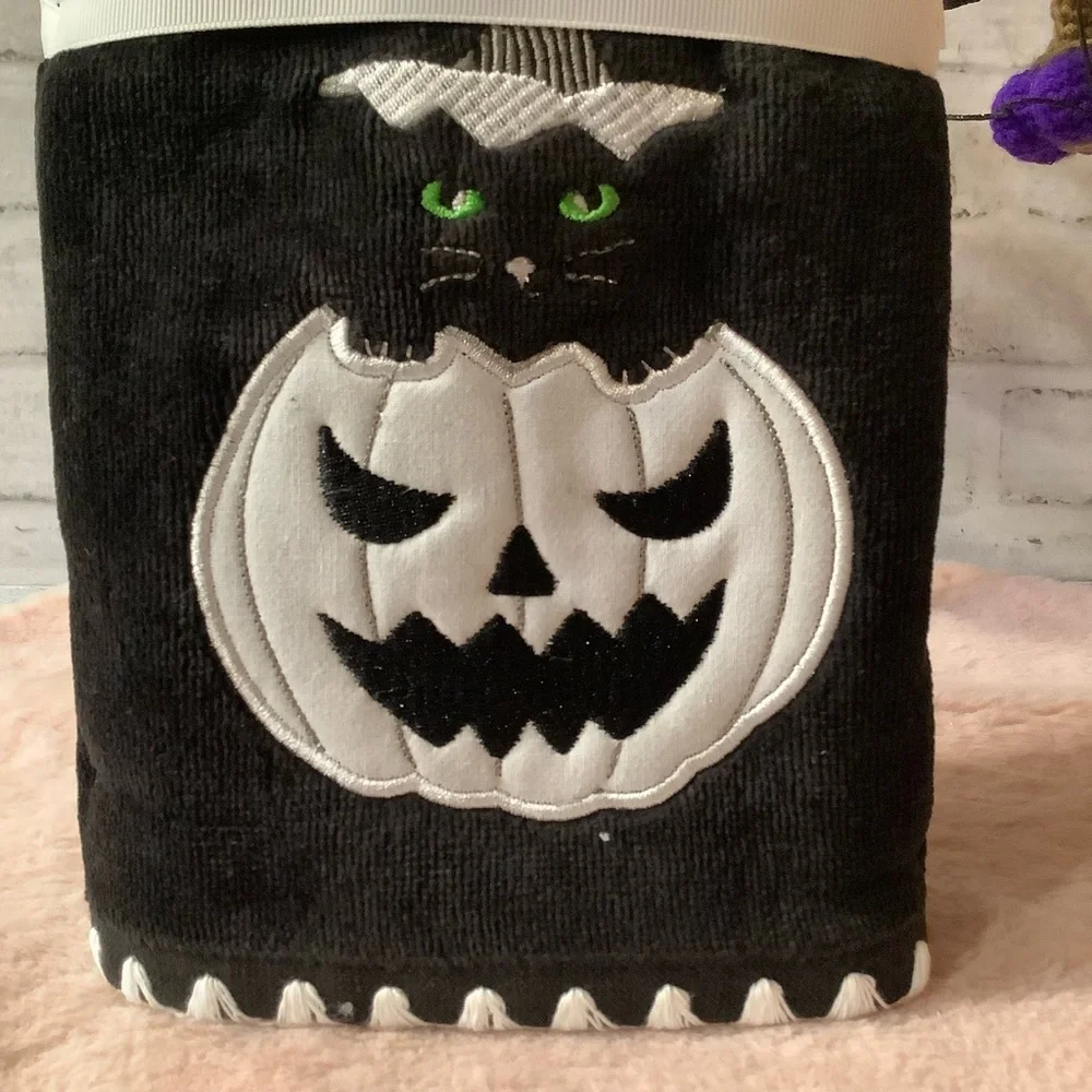 KASSADECOR Set Of 2 Pumpkin Cat Hand Towels